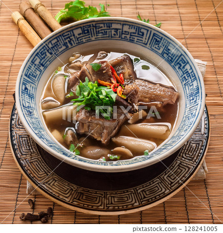 Hearty Chinese Pork Rib Soup Delight 128241005