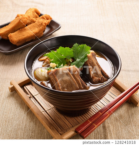 Hearty Chinese Pork Rib Soup Delight 128241018