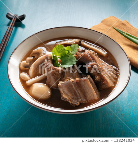 Hearty Chinese Pork Rib Soup Delight 128241024
