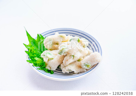 Paste with edamame 128242038