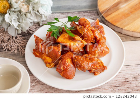 調味豬肉塊 128242048