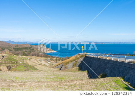 Kagawa Prefecture, Shozu District, Teshima, A hillside view with a view of the sea 128242354