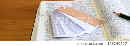 教育圖像英日字典和詞彙卡考試學習考試學習橫幅材料 教育圖像英日字典和詞彙卡考試學習考試學習橫幅材料 128249527