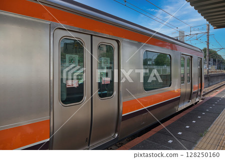 Waiting for departure, Musashino Line 205 Series Rapid Train, Kitafuchu Station, platform Waiting for departure, Musashino Line 205 Series Rapid Train, Kitafuchu Station, platform 128250160