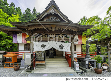 四國88座寺廟中第37座：高知縣四萬十町岩本寺本堂 128252572