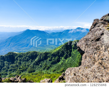 Climbing Mt. Myoko in summer (view of Mt. Kurohime and Mt. Takatsuma from the summit of the southern peak) 128255848
