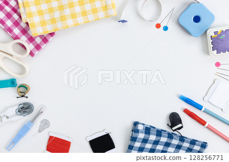 Sewing kit 128256771