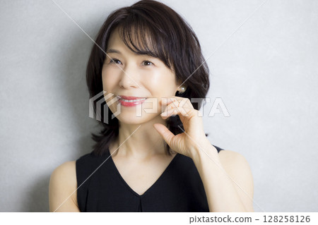 美麗的中年婦女 美麗的中年婦女 128258126