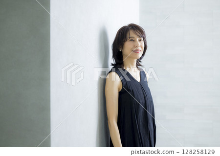 美麗的中年婦女 128258129