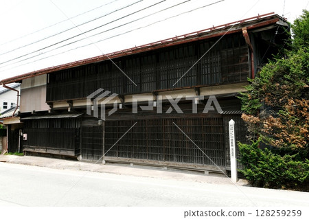 [Miyota Town: Former Nakasendo "Odaijuku" wholesaler site (Yasukawa family residence)] 128259259