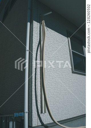 Room air conditioner piping 128260502