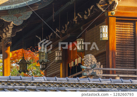 京都的秋天：新日吉神社、正殿 128260793