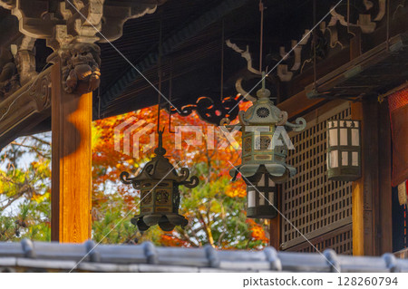 京都的秋天：新日吉神社、正殿 128260794