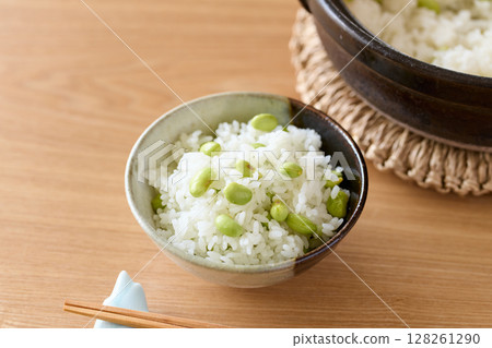 Edamame rice served in a bowl 128261290