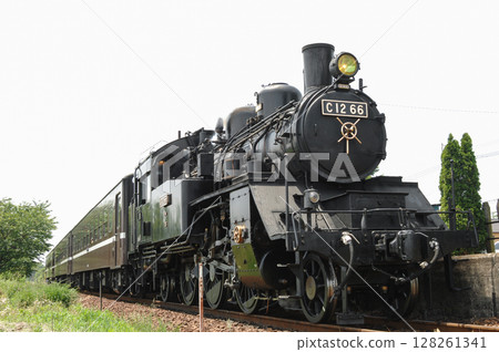 Mooka Railway SL Mooka C12-66 and 50 series passenger car 128261341