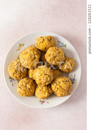 Healthy gluten-free chickpea buns made with almond and chickpea flour, ideal for gluten-free diets and baking, providing a simple and nutritious option 128261521