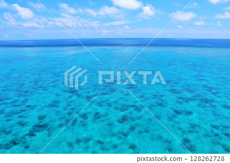 沖繩Miyakojima藍天和海 128262728