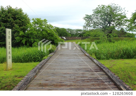 波岡城入口（青森縣青森市） 128263608