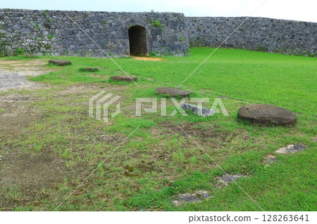 世界遺產“座喜味城跡” 128263641