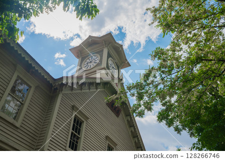 Blue sky, greenery and Sapporo Clock Tower 128266746