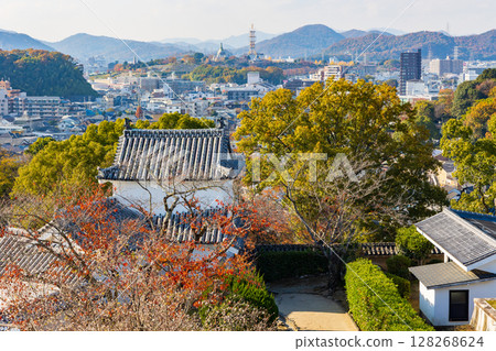 Autumn in Himeji, Hyogo Prefecture - World Heritage Site, National Treasure, Himeji Castle - View from the small castle tower 128268624
