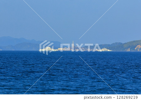 Ferries travelling across the Seto Inland Sea and Chigiri Island Ferries travelling across the Seto Inland Sea and Chigiri Island 128269219