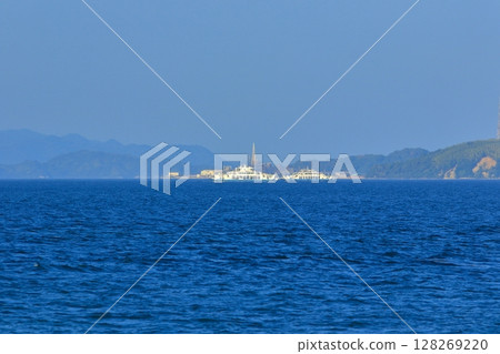 Ferries travelling across the Seto Inland Sea and Chigiri Island Ferries travelling across the Seto Inland Sea and Chigiri Island 128269220