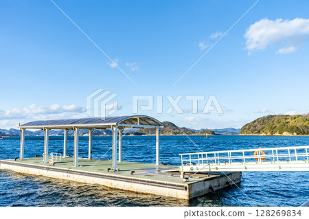 香川縣直島町直島本村港（直島港碼頭）風景 128269834