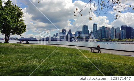 park with view of downtown vancouver park with view of downtown vancouver 128271447