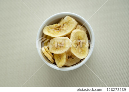 Banana Chip Dry Banana Fruit Banana Sweets Snack 128272289