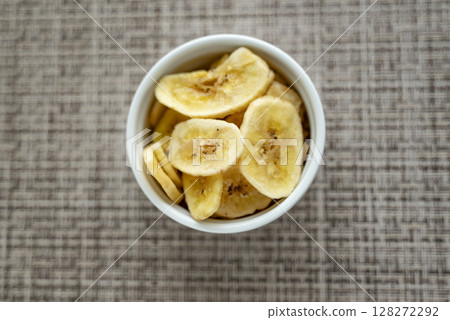 Banana Chip Dry Banana Fruit Banana Sweets Snack 128272292