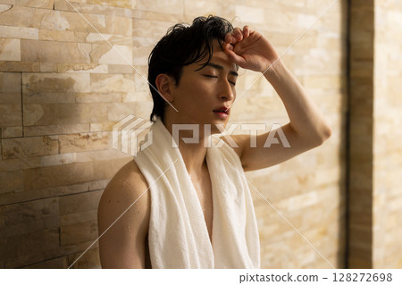 Sauna man Sauna man 128272698