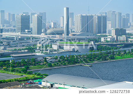 Tokyo's new landmark, TOYOTA ARENA TOKYO, and the Yurikamome line running through the waterfront subcenter 128272738