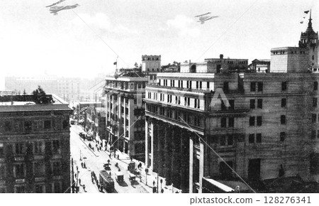 Old photo, 1931-1933, panorama of the Mitsukoshi department store area in Nihonbashi, Tokyo 128276341