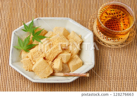 Warabimochi  128276663