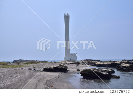 三浦半島、諸磯崎燈塔 128276732