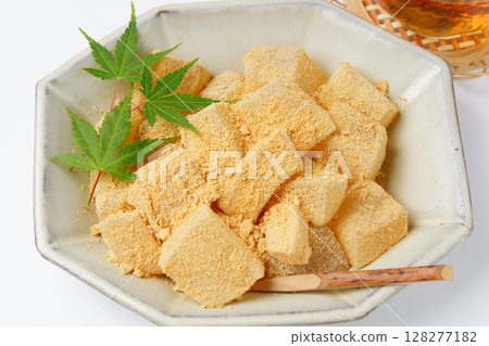 Warabimochi Warabimochi 128277182