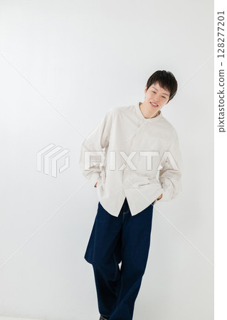 休閒風格的男性肖像 128277201