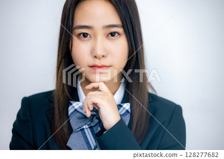 學校的女生要看 128277682