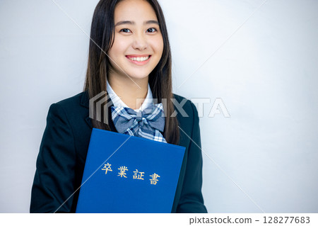 有學校文憑的女學生 128277683