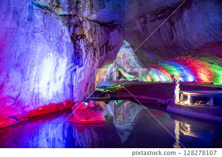 THAILAND PHRAE THAM PHA NANG KHOI CAVE THAILAND PHRAE THAM PHA NANG KHOI CAVE 128278107