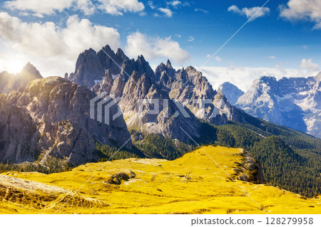 sunny day is in mountain 128279958