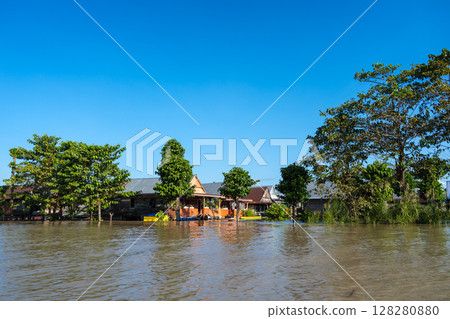 Houses on Lake Tempe, Sulawesi, Indonesia at sunrise Houses on Lake Tempe, Sulawesi, Indonesia at sunrise 128280880
