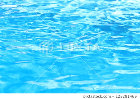 Reflection of rippling waves on the ocean surface 128281469