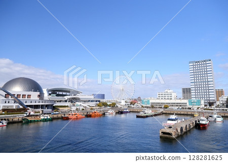名古屋港花園碼頭（愛知縣名古屋市名古屋港水族館） 128281625