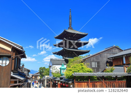 [京都府] 晴天的八坂塔（法觀寺） 128282640