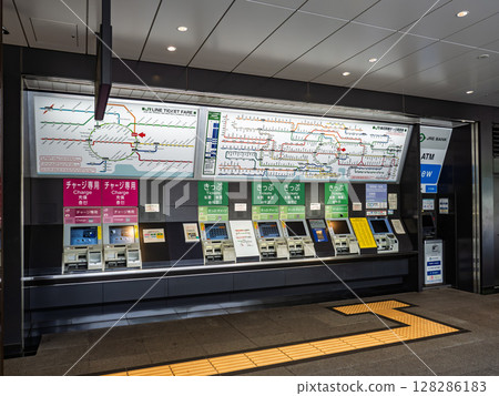 JR East ticket vending machine and route map (near the JR Ueno Station Park ticket gate) JR East ticket vending machine and route map (near the JR Ueno Station Park ticket gate) 128286183