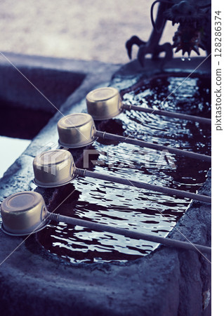 Shimizu Shimizu 128286374