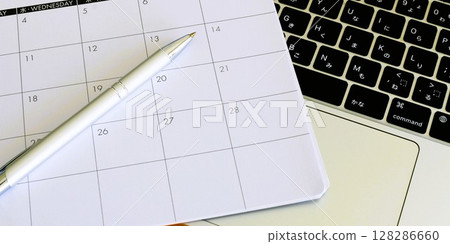 Computer and calendar, schedule management, shift adjustment, 2:1 128286660
