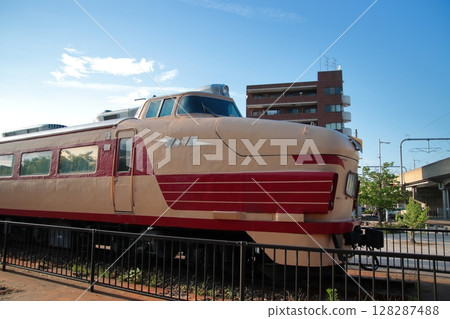 [Ishikawa Prefecture_Doihara Bonnet Square] JNR 489 series electric train (Kuha 489-501), which was used for night express trains and Hokuriku limited express trains 128287488
